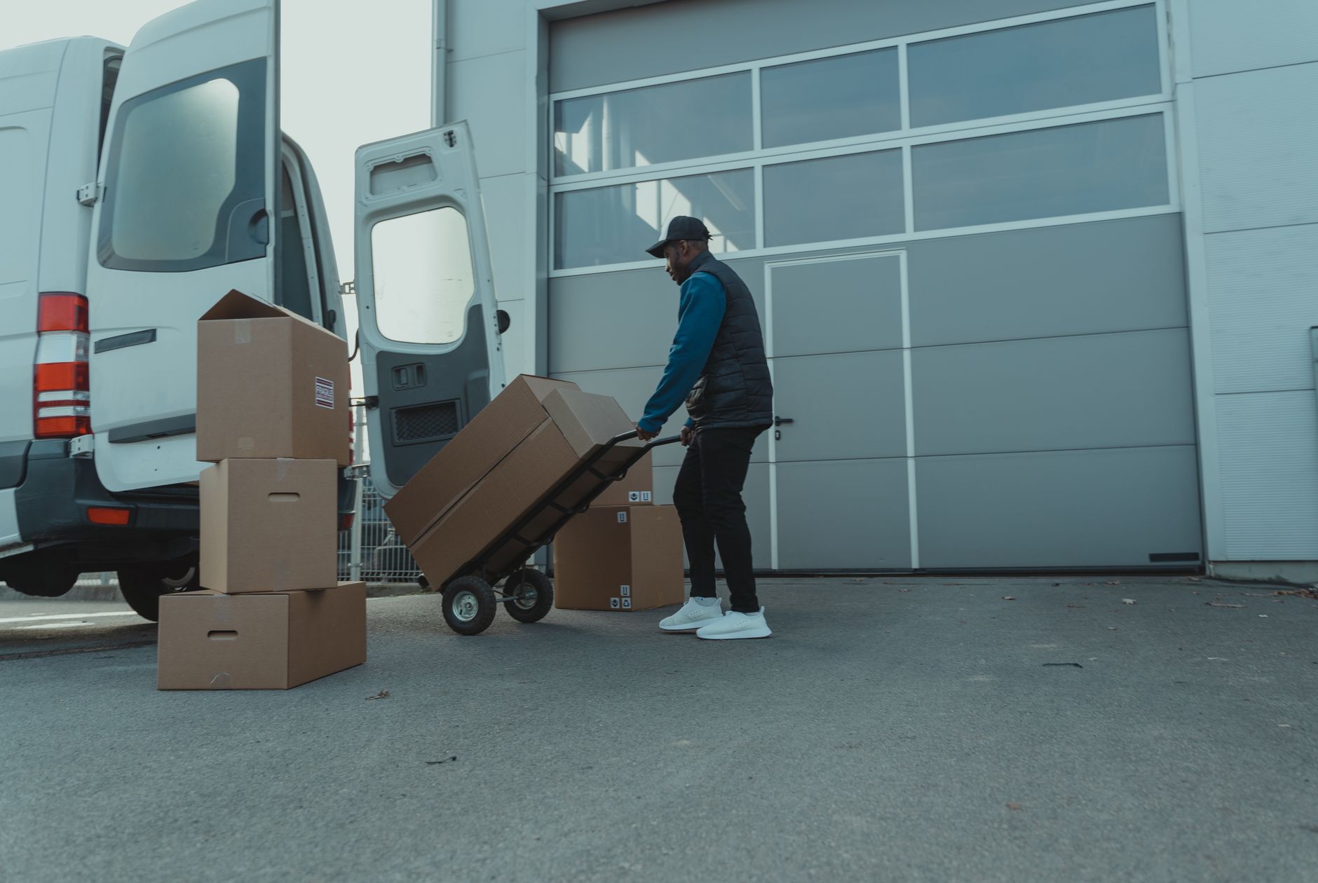 warehouse cleaning supplies pallet delivery
